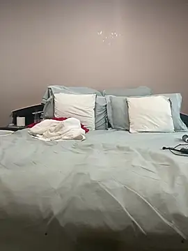 Snapshot of Nomthie chatting on 03.06.26 Nomthie online show from 03.06.26