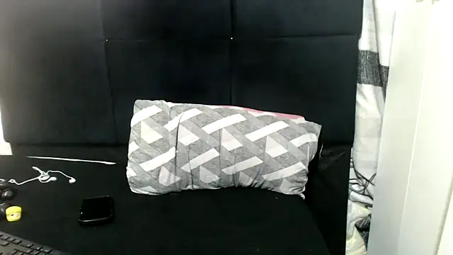 SweetHotBabby18 online show from 09.20.25