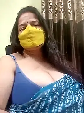 Snapshot of IndianAngle chatting on 10.31.25 IndianAngle online show from 10.31.25