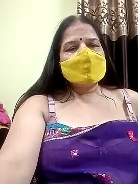 Snapshot of IndianAngle chatting on 11.18.25 IndianAngle online show from 11.18.25