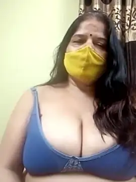 Snapshot of IndianAngle chatting on 11.27.25 IndianAngle online show from 11.27.25