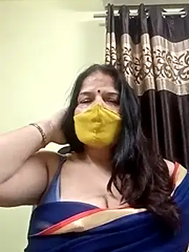 Snapshot of IndianAngle chatting on 12.14.25 IndianAngle online show from 12.14.25