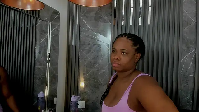 SaraiEvans online show from 02.01.25