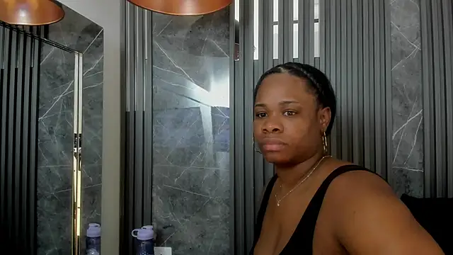 SaraiEvans online show from 02.11.25