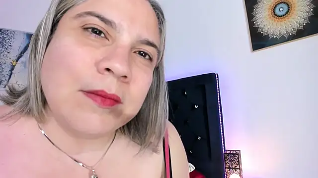 Snapshot of MissMaria chatting on 02.01.25 MissMaria online show from 02.01.25