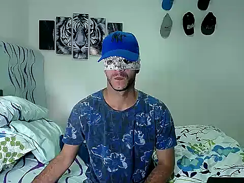 Snapshot of dirty_boy_horny chatting on 11.22.25 dirty boy horny online show from 11.22.25