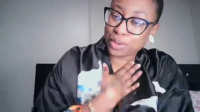 Nyxie Chaos online show from 12.01.25