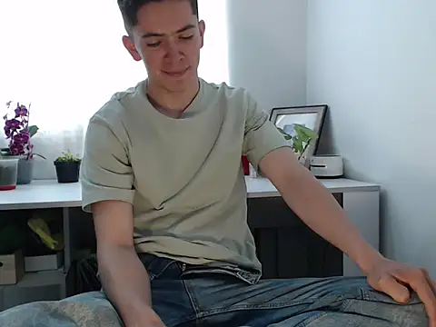 Eliantg online show from 11.15.25