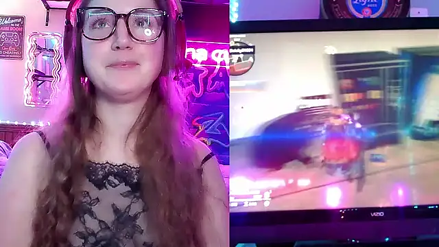 Snapshot of mirannacult chatting on 01.04.25 mirannacult online show from 01.04.25