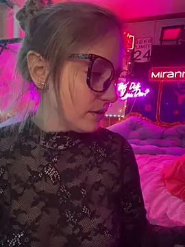 Snapshot of mirannacult chatting on 01.08.25 mirannacult online show from 01.08.25