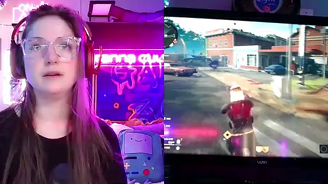 Snapshot of mirannacult chatting on 01.10.25 mirannacult online show from 01.10.25