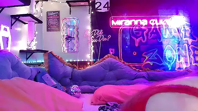 Snapshot of mirannacult chatting on 01.16.25 mirannacult online show from 01.16.25