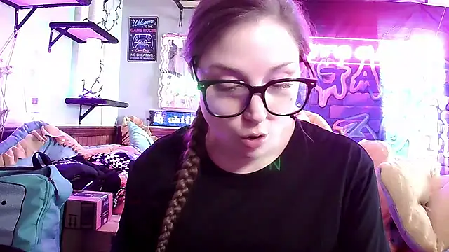 Snapshot of mirannacult chatting on 02.08.25 mirannacult online show from 02.08.25