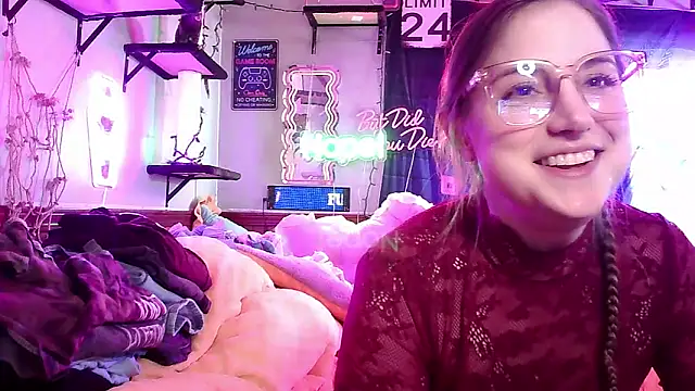 Snapshot of mirannacult chatting on 02.10.25 mirannacult online show from 02.10.25