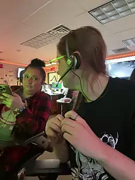 Snapshot of mirannacult chatting on 02.15.25 mirannacult online show from 02.15.25