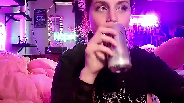 Snapshot of mirannacult chatting on 03.03.25 mirannacult online show from 03.03.25