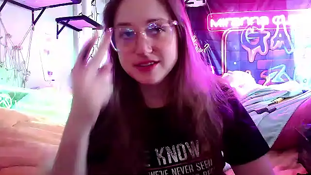 Snapshot of mirannacult chatting on 03.10.25 mirannacult online show from 03.10.25