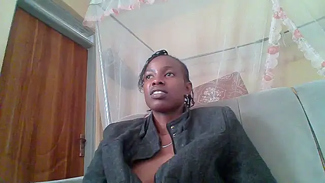 Snapshot of likys123 chatting on 10.27.25 likys123 online show from 10.27.25