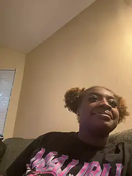 LillShayy online show from 04.24.26