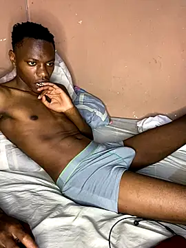 Snapshot of fireboyafrica chatting on 09.08.25 fireboyafrica online show from 09.08.25