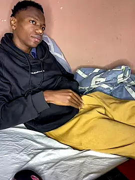 Snapshot of fireboyafrica chatting on 09.13.25 fireboyafrica online show from 09.13.25