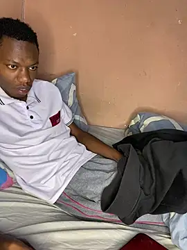 Snapshot of fireboyafrica chatting on 09.15.25 fireboyafrica online show from 09.15.25