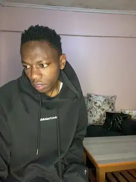 Snapshot of fireboyafrica chatting on 11.18.25 fireboyafrica online show from 11.18.25