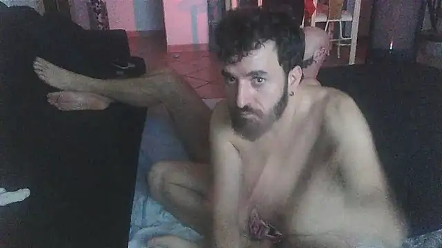 Snapshot of FJcouple chatting on 01.05.25 FJcouple online show from 01.05.25