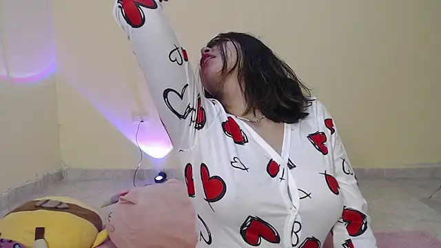 Snapshot of _maiahairy_ chatting on 02.27.25 maiahairy online show from 02.27.25