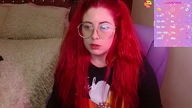 Snapshot of Azamy-12 chatting on 01.24.25 Azamy-12 online show from 01.24.25