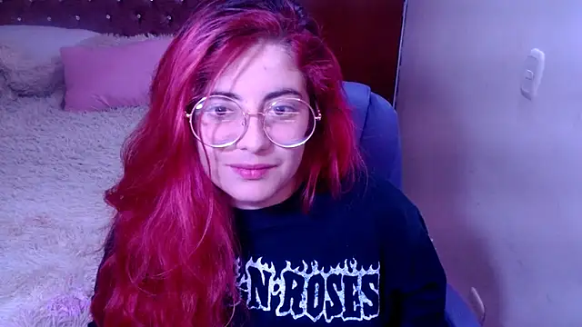 Snapshot of Azamy-12 chatting on 02.10.25 Azamy-12 online show from 02.10.25