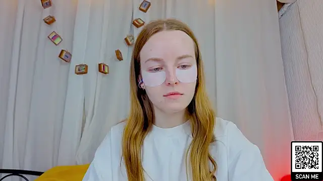 Snapshot of Wild__flowers chatting on 02.15.26 Wild flowers online show from 02.15.26