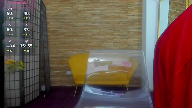 Snapshot of AishaRouhi chatting on 09.19.25 AishaRouhi online show from 09.19.25