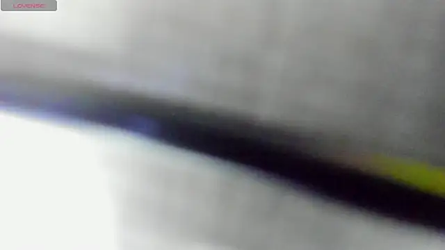 Snapshot of AishaRouhi chatting on 11.08.25 AishaRouhi online show from 11.08.25