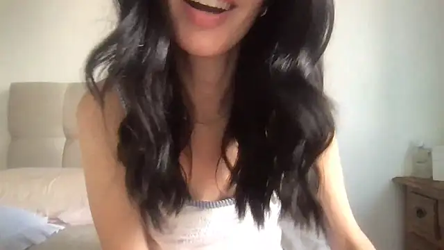 Snapshot of paolajonez chatting on 11.29.25 paolajonez online show from 11.29.25