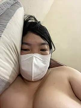 Hachi Sweetbabie  online show from 06.10.26