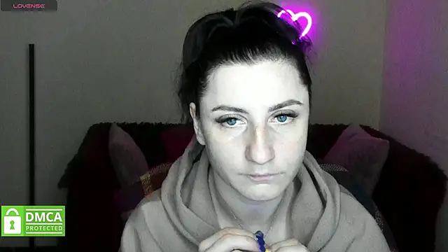 Muse kitty jenia online show from 11.12.25