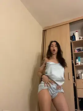 Snapshot of juanasnz99 chatting on 07.30.26 juanasnz99 online show from 07.30.26