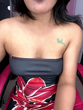 Snapshot of LeisyXO chatting on 01.11.26 LeisyXO online show from 01.11.26