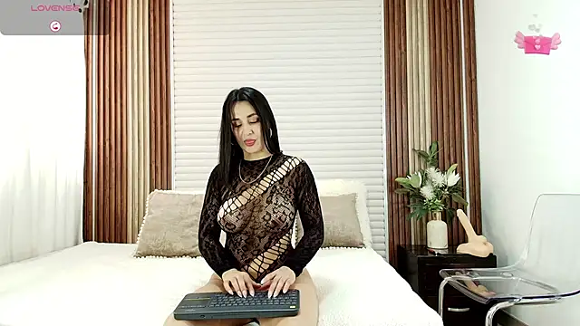 Maryantz online show from 04.25.26