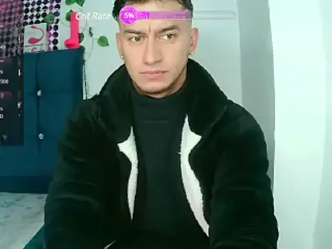 Snapshot of Kevin_Torres chatting on 12.15.24 Kevin Torres online show from 12.15.24