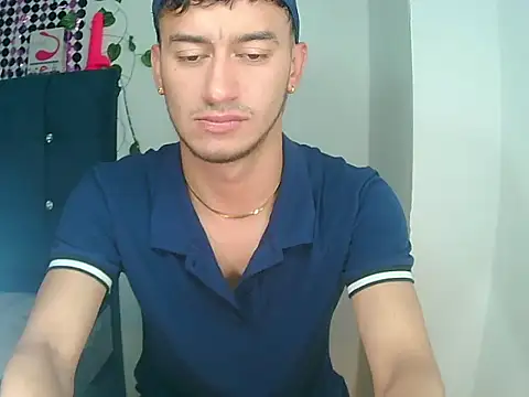 Snapshot of Kevin_Torres chatting on 12.19.24 Kevin Torres online show from 12.19.24