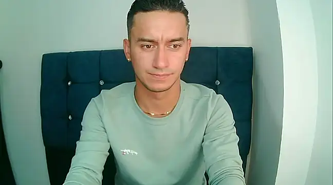 Snapshot of Kevin_Torres chatting on 01.14.25 Kevin Torres online show from 01.14.25