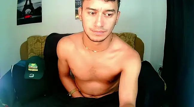 Snapshot of Kevin_Torres chatting on 01.25.25 Kevin Torres online show from 01.25.25