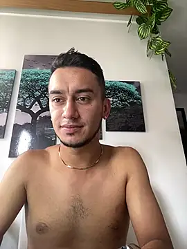 Snapshot of Kevin_Torres chatting on 02.21.25 Kevin Torres online show from 02.21.25