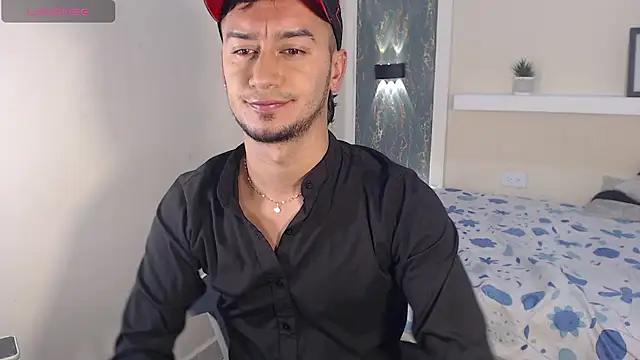 Snapshot of Kevin_Torres chatting on 09.30.25 Kevin Torres online show from 09.30.25