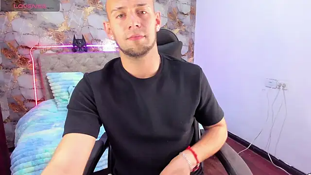 Snapshot of Damon_Bakert chatting on 03.04.26 Damon Bakert online show from 03.04.26