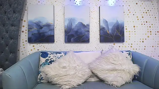 Steev Novoa online show from 12.12.24