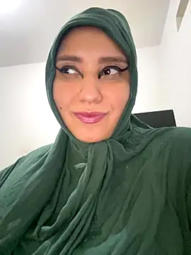 hannahayat online show from 10.22.25