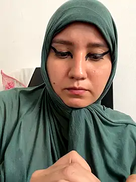 hannahayat online show from 12.21.25